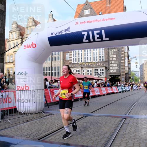 13.09.2026 - 21. swb-Marathon Bremen Tim E. http://msf.ph/oto/10323617 13.09.2026 10:59:50 Ziel 10147, 10377, 10745, 10922, 11151, 11207, 11519, 11594, 11873, 12267, 12295, 12481, 12527 meine-sportfotos.de