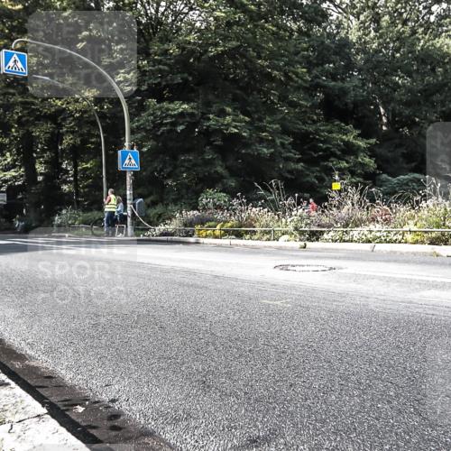 13.09.2026 - Stadtparktriathlon H.Heesch http://msf.ph/oto/10323620 13.09.2026 11:27:21 Radfahren 619, 793, 822 meine-sportfotos.de
