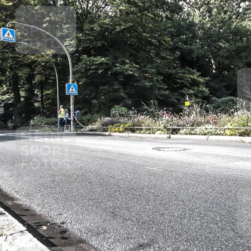 13.09.2026 - Stadtparktriathlon H.Heesch http://msf.ph/oto/10323644 13.09.2026 11:27:22 Radfahren 619, 793, 822 meine-sportfotos.de