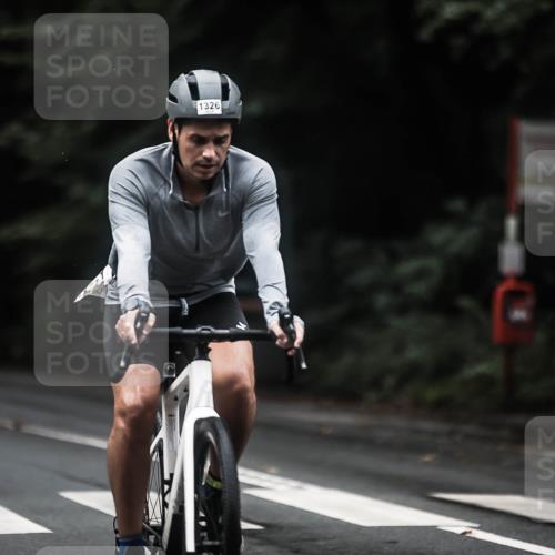 13.09.2026 - Stadtparktriathlon H.Heesch http://msf.ph/oto/10323659 13.09.2026 13:10:24 Radfahren 1204, 1229, 1255, 1262, 1326, 1375, 1388, 1405, 1417 meine-sportfotos.de