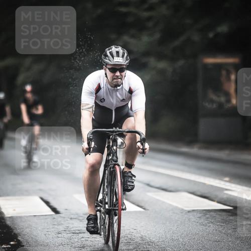 13.09.2026 - Stadtparktriathlon H.Heesch http://msf.ph/oto/10323663 13.09.2026 12:41:04 Radfahren 1160, 1166, 1191, 1205, 1241, 1244, 1308 meine-sportfotos.de