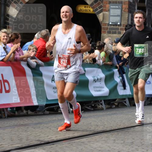 13.09.2026 - 21. swb-Marathon Bremen Strokosch-Dieckow http://msf.ph/oto/10323685 13.09.2026 13:10:29 Ziel 538, 623, 957, 2020, 4781, 5627, 8064, 9817, 1181, 1498, 1554, 2347, 2605, 4727, 5066, 5152, 5620, 5648, 6267, 7881 meine-sportfotos.de