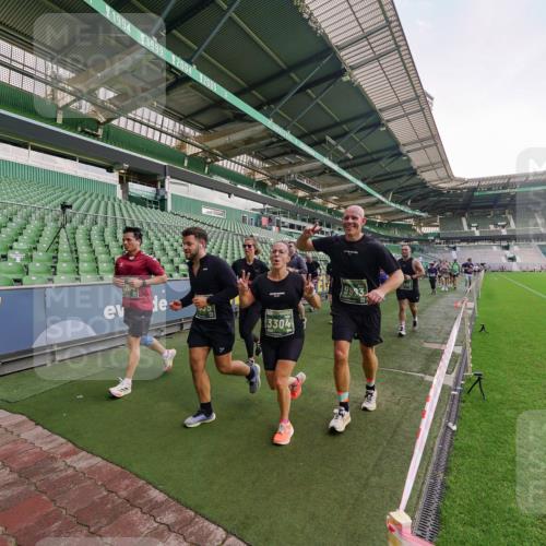 13.09.2026 - 21. swb-Marathon Bremen Michael Burmester http://msf.ph/oto/10323691 13.09.2026 13:25:47 Laufen im Stadion 202, 213, 294, 505, 530, 543, 645, 723, 815, 818, 966, 1077, 1283, 1410, 1443, 1459, 1463, 1473, 1487, 1491, 1504, 1515, 1530, 1561, 1618, 1744, 1828, 1830, 1953, 2058, 2059, 2095, 2211, 2267, 2271, 2298, 2308, 2312, 2323, 2354, 2382, 2384, 2497, 2506, 2508, 2554, 2558, 2576, 2591, 2592, 2644, 2656, 2675, 2752, 2762, 2817, 2833, 2878, 2896, 2965, 2970, 2981, 3005, 3047, 3062, 3097, 3142, 3172, 3211, 3259, 3298, 3306, 3329, 3359, 3381, 3390, 3433, 3629 meine-sportfotos.de