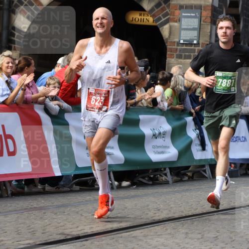 13.09.2026 - 21. swb-Marathon Bremen Strokosch-Dieckow http://msf.ph/oto/10323704 13.09.2026 13:10:29 Ziel 538, 623, 957, 2020, 4781, 5627, 8064, 9817, 1181, 1498, 1554, 2347, 2605, 4727, 5066, 5152, 5620, 5648, 6267, 7881 meine-sportfotos.de
