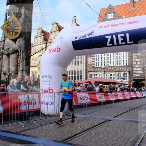 13.09.2026 - 21. swb-Marathon Bremen Tim E. http://msf.ph/oto/10323713 13.09.2026 10:59:51 Ziel 10147, 10377, 10745, 10922, 10928, 10929, 11151, 11207, 11419, 11501, 11519, 11594, 11873, 12295, 12481, 12527 meine-sportfotos.de