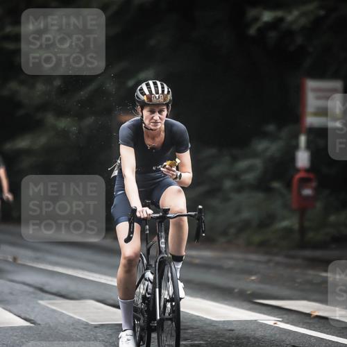 13.09.2026 - Stadtparktriathlon H.Heesch http://msf.ph/oto/10323725 13.09.2026 12:41:06 Radfahren 1160, 1191, 1205, 1241, 1244, 1308 meine-sportfotos.de