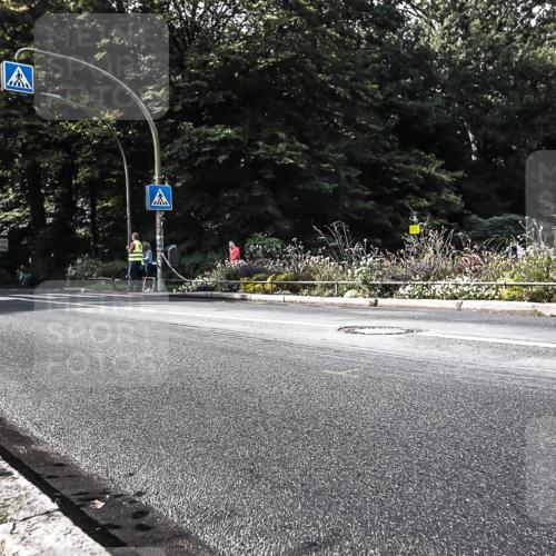 13.09.2026 - Stadtparktriathlon H.Heesch http://msf.ph/oto/10323738 13.09.2026 11:27:27 Radfahren 664, 718, 822 meine-sportfotos.de