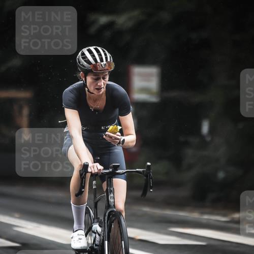 13.09.2026 - Stadtparktriathlon H.Heesch http://msf.ph/oto/10323739 13.09.2026 12:41:07 Radfahren 1160, 1191, 1205, 1241, 1244, 1308 meine-sportfotos.de