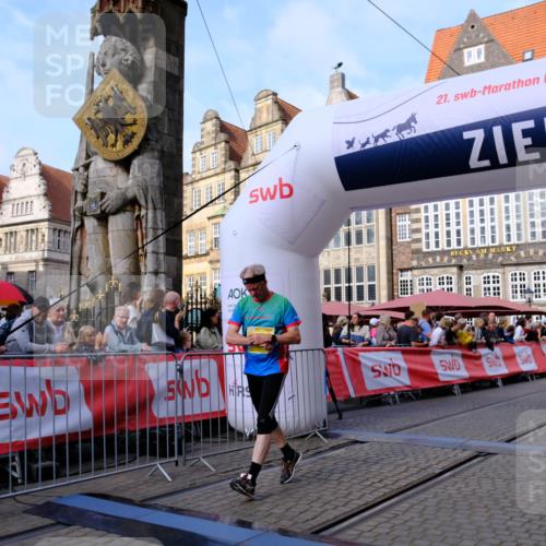 13.09.2026 - 21. swb-Marathon Bremen Tim E. http://msf.ph/oto/10323756 13.09.2026 10:59:52 Ziel 10147, 10355, 10377, 10669, 10745, 10922, 10928, 10929, 11151, 11194, 11207, 11419, 11501, 11519, 11594, 11873, 12138, 12295, 12481, 12527 meine-sportfotos.de