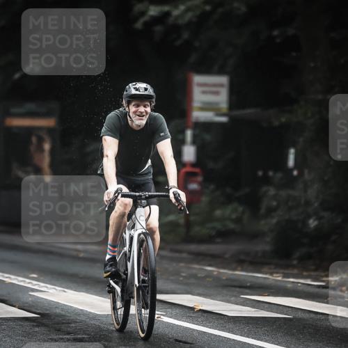13.09.2026 - Stadtparktriathlon H.Heesch http://msf.ph/oto/10323775 13.09.2026 12:41:08 Radfahren 1160, 1191, 1205, 1241, 1244 meine-sportfotos.de
