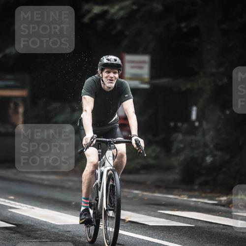 13.09.2026 - Stadtparktriathlon H.Heesch http://msf.ph/oto/10323780 13.09.2026 12:41:08 Radfahren 1160, 1191, 1205, 1241, 1244 meine-sportfotos.de