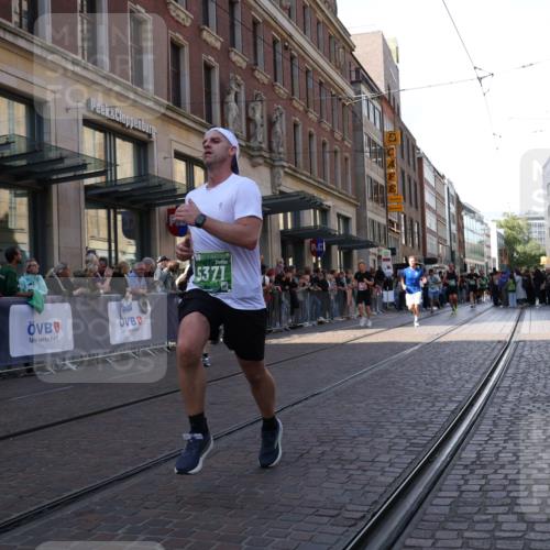 13.09.2026 - 21. swb-Marathon Bremen Strokosch-Dieckow http://msf.ph/oto/10323792 13.09.2026 13:19:08 Ziel 189, 666, 926, 1232, 1535, 1599, 2423, 2535, 3182, 3508, 4319, 4455, 4977, 4978, 5371, 6008, 6633, 7140, 7268, 7754, 7945, 8153, 9552, 9638, 9805, 13163, 307, 2007, 2390, 4819, 4857, 4916, 5172, 5277, 6137, 6310, 7104, 7154, 7602, 7647, 7686, 7791, 9512, 13184 meine-sportfotos.de