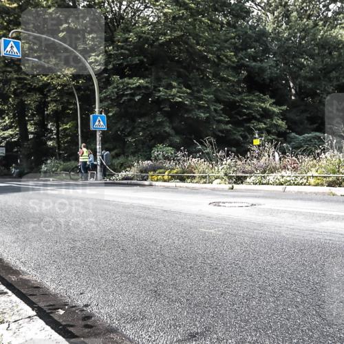 13.09.2026 - Stadtparktriathlon H.Heesch http://msf.ph/oto/10323796 13.09.2026 11:27:30 Radfahren 664, 718 meine-sportfotos.de