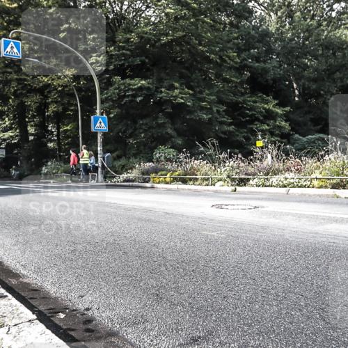 13.09.2026 - Stadtparktriathlon H.Heesch http://msf.ph/oto/10323814 13.09.2026 11:27:31 Radfahren 647, 664 meine-sportfotos.de