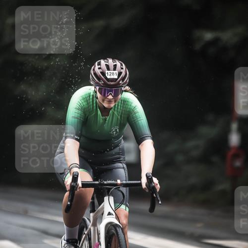 13.09.2026 - Stadtparktriathlon H.Heesch http://msf.ph/oto/10323831 13.09.2026 12:41:18 Radfahren 1281, 1300 meine-sportfotos.de