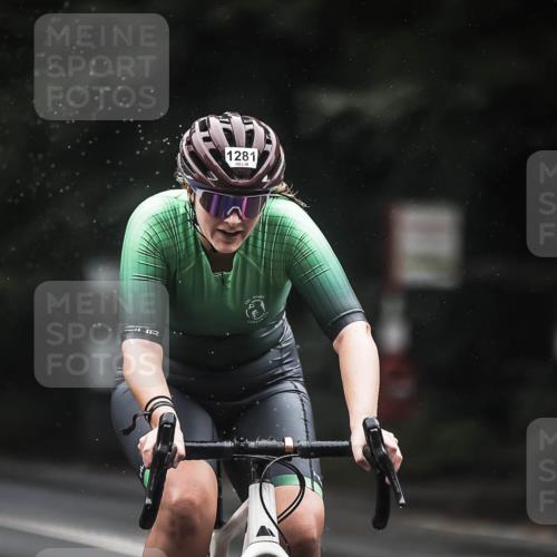 13.09.2026 - Stadtparktriathlon H.Heesch http://msf.ph/oto/10323846 13.09.2026 12:41:18 Radfahren 1281, 1300 meine-sportfotos.de