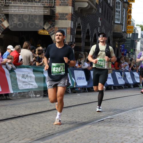13.09.2026 - 21. swb-Marathon Bremen Strokosch-Dieckow http://msf.ph/oto/10323860 13.09.2026 13:10:32 Ziel 623, 957, 2020, 3959, 5532, 8064, 8709, 9817, 1181, 1385, 1498, 1554, 2347, 4727, 5066, 5152, 5155, 5387, 5620, 5648, 9659, 13248 meine-sportfotos.de
