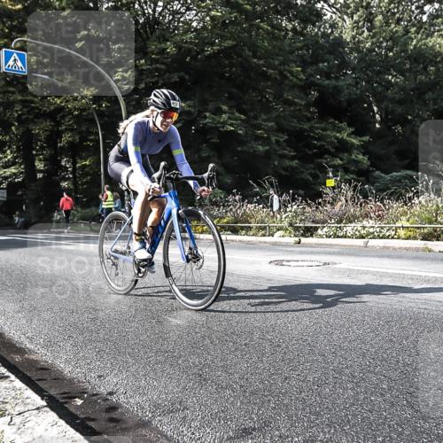 13.09.2026 - Stadtparktriathlon H.Heesch http://msf.ph/oto/10323869 13.09.2026 11:27:34 Radfahren 612, 647, 812 meine-sportfotos.de