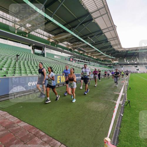 13.09.2026 - 21. swb-Marathon Bremen Michael Burmester http://msf.ph/oto/10323885 13.09.2026 13:26:10 Laufen im Stadion 202, 213, 294, 390, 505, 530, 543, 645, 815, 818, 833, 966, 1077, 1283, 1410, 1443, 1459, 1473, 1487, 1491, 1504, 1515, 1530, 1561, 1618, 1700, 1744, 1828, 1830, 1953, 2058, 2059, 2267, 2271, 2273, 2298, 2308, 2309, 2354, 2382, 2384, 2388, 2428, 2506, 2508, 2542, 2554, 2558, 2576, 2582, 2591, 2592, 2656, 2675, 2752, 2762, 2817, 2833, 2878, 2896, 2965, 2970, 2981, 3005, 3047, 3062, 3084, 3097, 3142, 3172, 3211, 3259, 3329, 3359, 3390, 3433, 3540, 3629 meine-sportfotos.de