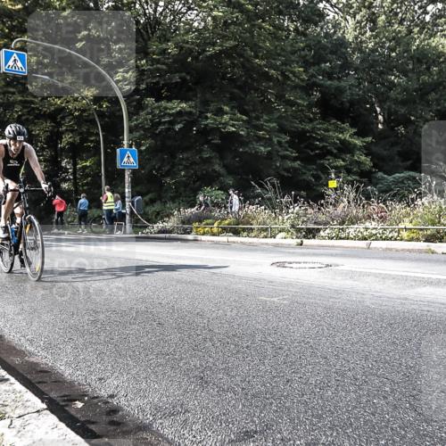 13.09.2026 - Stadtparktriathlon H.Heesch http://msf.ph/oto/10323895 13.09.2026 11:27:36 Radfahren 597, 612, 647, 812 meine-sportfotos.de