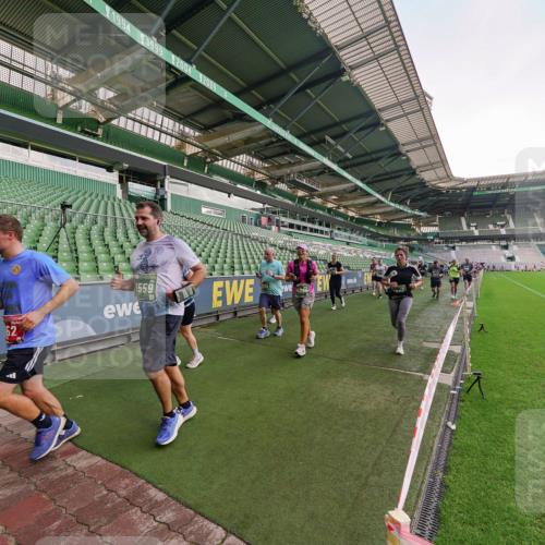 13.09.2026 - 21. swb-Marathon Bremen Michael Burmester http://msf.ph/oto/10323905 13.09.2026 13:26:11 Laufen im Stadion 202, 213, 294, 390, 505, 530, 543, 645, 815, 818, 833, 966, 1077, 1283, 1410, 1443, 1459, 1473, 1487, 1504, 1515, 1530, 1561, 1618, 1700, 1744, 1828, 1830, 1953, 2058, 2059, 2267, 2271, 2273, 2298, 2308, 2309, 2354, 2382, 2384, 2388, 2428, 2506, 2508, 2542, 2554, 2558, 2576, 2582, 2591, 2592, 2656, 2675, 2752, 2762, 2817, 2833, 2878, 2896, 2965, 2970, 2981, 3005, 3047, 3062, 3084, 3097, 3142, 3172, 3211, 3259, 3329, 3359, 3390, 3433, 3540, 3629 meine-sportfotos.de
