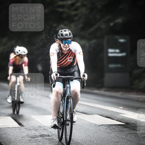 13.09.2026 - Stadtparktriathlon H.Heesch http://msf.ph/oto/10323907 13.09.2026 12:41:27 Radfahren 1093, 1099, 1131, 1143, 1224, 1235, 1300 meine-sportfotos.de
