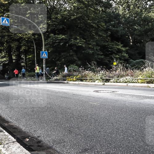 13.09.2026 - Stadtparktriathlon H.Heesch http://msf.ph/oto/10323933 13.09.2026 11:27:38 Radfahren 597, 612, 721, 812 meine-sportfotos.de