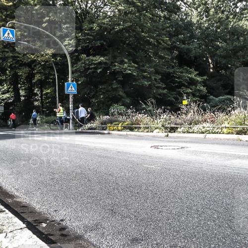 13.09.2026 - Stadtparktriathlon H.Heesch http://msf.ph/oto/10324009 13.09.2026 11:27:42 Radfahren 709, 721, 808, 817 meine-sportfotos.de