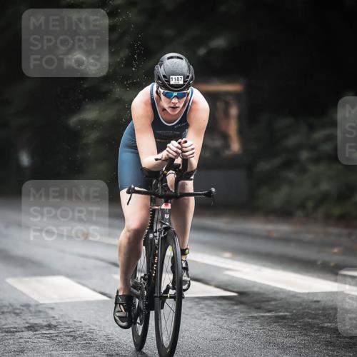 13.09.2026 - Stadtparktriathlon H.Heesch http://msf.ph/oto/10324036 13.09.2026 12:41:34 Radfahren 1086, 1093, 1099, 1131, 1187, 1224, 1235, 1249 meine-sportfotos.de
