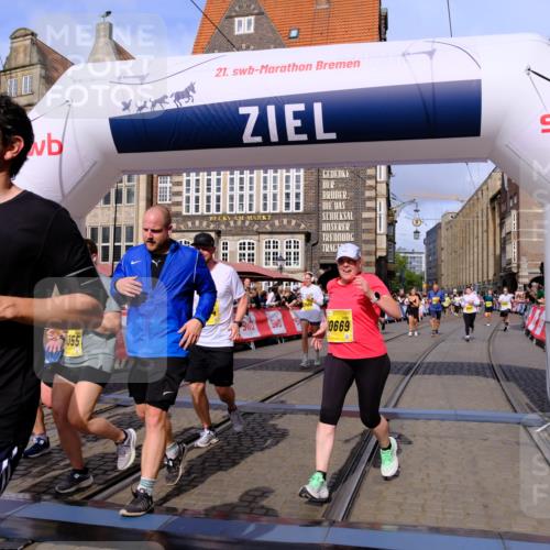 13.09.2026 - 21. swb-Marathon Bremen Tim E. http://msf.ph/oto/10324054 13.09.2026 11:00:01 Ziel 10147, 10236, 10355, 10669, 10691, 10928, 10929, 11054, 11056, 11089, 11194, 11419, 11501, 11594, 11803, 11904, 12138, 12242, 12243, 12388, 12480, 12527 meine-sportfotos.de