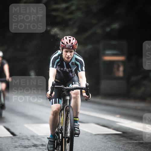 13.09.2026 - Stadtparktriathlon H.Heesch http://msf.ph/oto/10324055 13.09.2026 12:41:37 Radfahren 1085, 1086, 1094, 1187, 1243, 1249, 1264 meine-sportfotos.de
