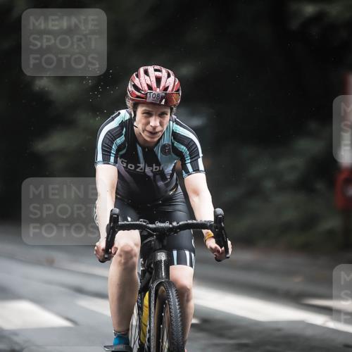 13.09.2026 - Stadtparktriathlon H.Heesch http://msf.ph/oto/10324066 13.09.2026 12:41:37 Radfahren 1085, 1086, 1094, 1187, 1243, 1249, 1264 meine-sportfotos.de