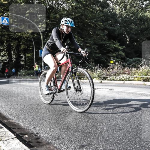 13.09.2026 - Stadtparktriathlon H.Heesch http://msf.ph/oto/10324086 13.09.2026 11:27:48 Radfahren 702, 754, 769, 786, 808, 817 meine-sportfotos.de