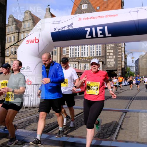13.09.2026 - 21. swb-Marathon Bremen Tim E. http://msf.ph/oto/10324091 13.09.2026 11:00:01 Ziel 10147, 10236, 10355, 10669, 10691, 10928, 10929, 11054, 11056, 11089, 11194, 11419, 11501, 11594, 11803, 11904, 12138, 12242, 12243, 12388, 12480, 12527 meine-sportfotos.de