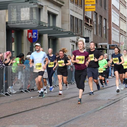 13.09.2026 - 21. swb-Marathon Bremen Strokosch-Dieckow http://msf.ph/oto/10324095 13.09.2026 11:00:10 Ziel 10144, 10272, 10275, 10306, 10369, 10677, 10801, 10810, 11016, 11045, 11126, 11129, 11162, 11180, 11547, 11623, 11687, 11708, 11769, 11838, 12018, 12105, 12106, 12190, 12291, 12394, 12430, 12530, 12531, 10175, 10691, 10758, 10867, 11016, 11054, 11071, 11158, 11159, 11160, 11250, 11259, 11427, 11445, 11453, 11524, 11525, 11528, 11587, 11588, 11589, 11637, 11879, 11904, 11907, 12123, 12238, 12239, 12242, 12243, 12274, 12352 meine-sportfotos.de