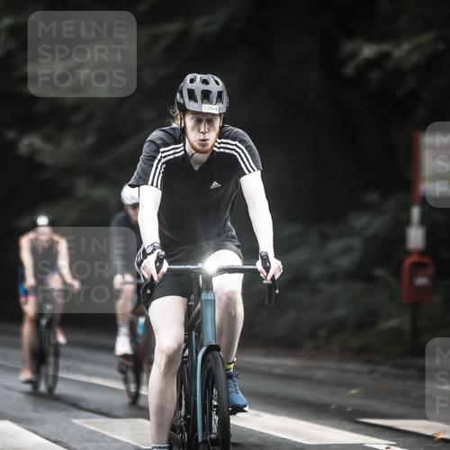 13.09.2026 - Stadtparktriathlon H.Heesch http://msf.ph/oto/10324114 13.09.2026 12:41:41 Radfahren 1058, 1085, 1086, 1094, 1243, 1249, 1264 meine-sportfotos.de
