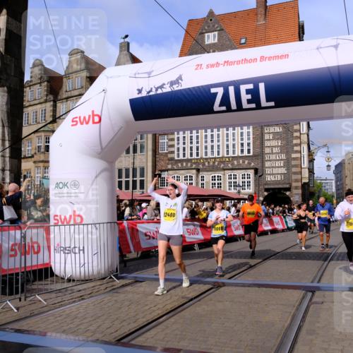 13.09.2026 - 21. swb-Marathon Bremen Tim E. http://msf.ph/oto/10324115 13.09.2026 11:00:03 Ziel 10236, 10355, 10669, 10691, 10928, 10929, 11054, 11056, 11089, 11194, 11419, 11427, 11501, 11594, 11637, 11803, 11904, 12138, 12242, 12243, 12388, 12480, 12527 meine-sportfotos.de