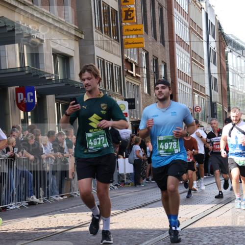 13.09.2026 - 21. swb-Marathon Bremen Strokosch-Dieckow http://msf.ph/oto/10324118 13.09.2026 13:19:18 Ziel 161, 461, 926, 1010, 1232, 1281, 1468, 1535, 1642, 2870, 2906, 3966, 4319, 4455, 4479, 4480, 4977, 4978, 5371, 7037, 7140, 7268, 7655, 7945, 8153, 8185, 9359, 9984, 13163, 189, 666, 1599, 2007, 2390, 2423, 2535, 3182, 3508, 4819, 4857, 5172, 5371, 6008, 6137, 6310, 6633, 7154, 7647, 7686, 7754, 9512, 9552, 9638, 9805, 13184 meine-sportfotos.de