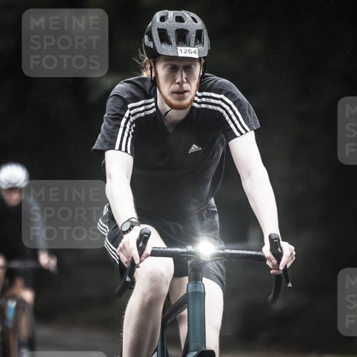 13.09.2026 - Stadtparktriathlon H.Heesch http://msf.ph/oto/10324135 13.09.2026 12:41:42 Radfahren 1058, 1085, 1086, 1094, 1243, 1249, 1264 meine-sportfotos.de
