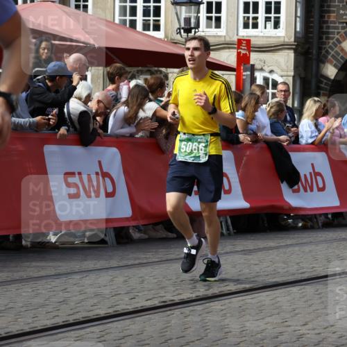 13.09.2026 - 21. swb-Marathon Bremen Strokosch-Dieckow http://msf.ph/oto/10324146 13.09.2026 13:10:40 Ziel 604, 640, 957, 1277, 3959, 5532, 8033, 8064, 8709, 384, 1385, 1498, 2347, 4023, 4475, 5155, 5168, 5314, 5387, 7115, 7136, 9659, 13248 meine-sportfotos.de