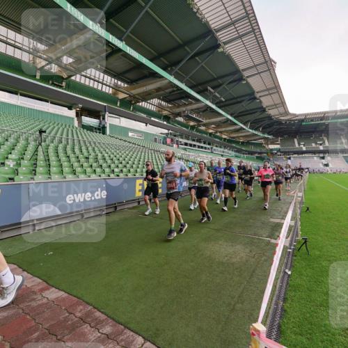 13.09.2026 - 21. swb-Marathon Bremen Michael Burmester http://msf.ph/oto/10324148 13.09.2026 13:26:45 Laufen im Stadion 186, 202, 357, 364, 390, 530, 543, 645, 833, 966, 1077, 1283, 1410, 1412, 1443, 1459, 1473, 1487, 1530, 1608, 1618, 1700, 1744, 1769, 1828, 1953, 1961, 2058, 2273, 2298, 2308, 2309, 2382, 2384, 2388, 2404, 2428, 2507, 2508, 2542, 2558, 2576, 2582, 2591, 2592, 2656, 2675, 2725, 2748, 2762, 2817, 2875, 2878, 2923, 2965, 2970, 2981, 3045, 3047, 3050, 3062, 3073, 3084, 3097, 3172, 3184, 3219, 3359, 3433, 3540, 3592, 3629, 3756, 3907, 3978 meine-sportfotos.de