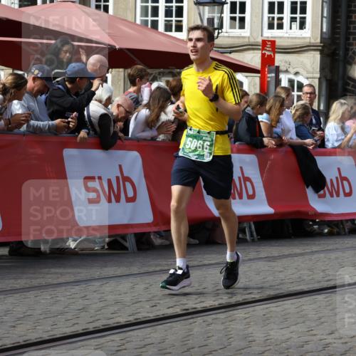 13.09.2026 - 21. swb-Marathon Bremen Strokosch-Dieckow http://msf.ph/oto/10324160 13.09.2026 13:10:40 Ziel 604, 640, 957, 1277, 3959, 5532, 8033, 8064, 8709, 384, 1385, 1498, 2347, 4023, 4475, 5155, 5168, 5314, 5387, 7115, 7136, 9659, 13248 meine-sportfotos.de