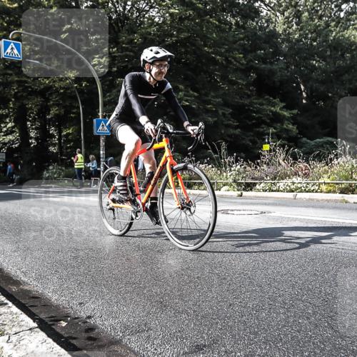 13.09.2026 - Stadtparktriathlon H.Heesch http://msf.ph/oto/10324177 13.09.2026 11:27:54 Radfahren 633, 641, 702, 706, 716, 731 meine-sportfotos.de