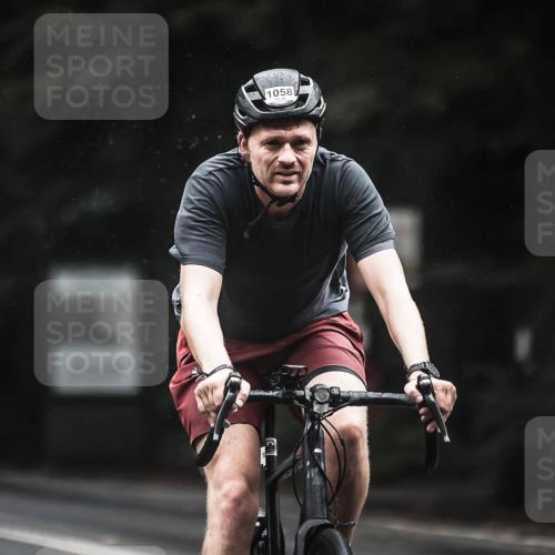 13.09.2026 - Stadtparktriathlon H.Heesch http://msf.ph/oto/10324184 13.09.2026 12:41:46 Radfahren 1058, 1085, 1094, 1145, 1243, 1264 meine-sportfotos.de