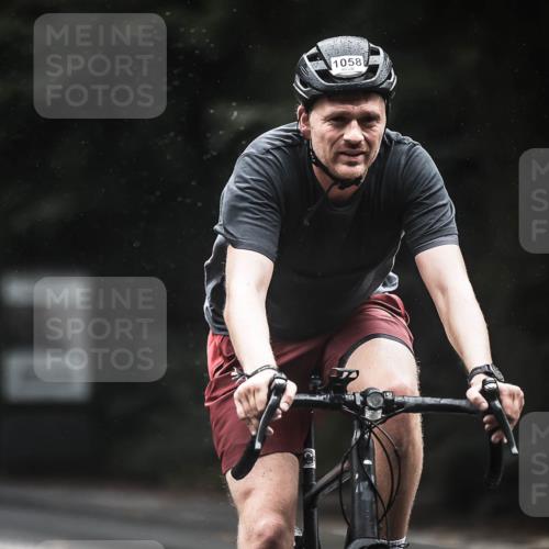 13.09.2026 - Stadtparktriathlon H.Heesch http://msf.ph/oto/10324188 13.09.2026 12:41:46 Radfahren 1058, 1085, 1094, 1145, 1243, 1264 meine-sportfotos.de