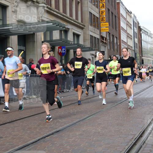 13.09.2026 - 21. swb-Marathon Bremen Strokosch-Dieckow http://msf.ph/oto/10324189 13.09.2026 11:00:12 Ziel 10144, 10263, 10272, 10275, 10306, 10369, 10677, 10801, 10810, 11045, 11126, 11129, 11162, 11180, 11547, 11556, 11623, 11687, 11708, 11769, 11838, 12018, 12105, 12106, 12190, 12291, 12394, 12430, 12530, 12531, 10175, 10691, 10758, 10867, 11016, 11071, 11158, 11159, 11160, 11250, 11259, 11427, 11445, 11453, 11524, 11525, 11528, 11587, 11588, 11589, 11637, 11879, 11904, 11907, 12123, 12190, 12238, 12239, 12274, 12352 meine-sportfotos.de