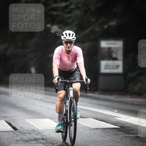 13.09.2026 - Stadtparktriathlon H.Heesch http://msf.ph/oto/10324192 13.09.2026 12:41:49 Radfahren 1058, 1085, 1145 meine-sportfotos.de
