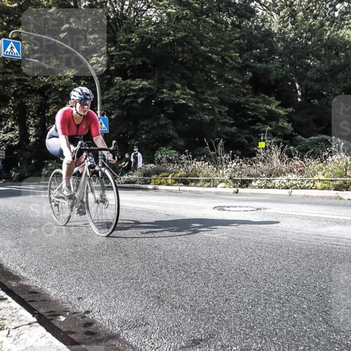 13.09.2026 - Stadtparktriathlon H.Heesch http://msf.ph/oto/10324198 13.09.2026 11:27:55 Radfahren 633, 641, 706, 716, 731 meine-sportfotos.de