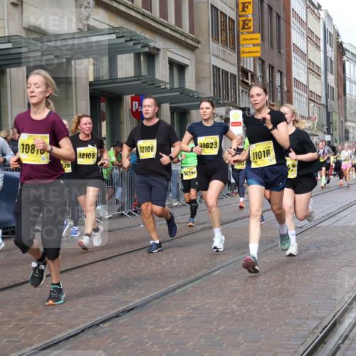 13.09.2026 - 21. swb-Marathon Bremen Strokosch-Dieckow http://msf.ph/oto/10324205 13.09.2026 11:00:12 Ziel 10144, 10263, 10272, 10275, 10306, 10369, 10677, 10801, 10810, 11045, 11126, 11129, 11162, 11180, 11547, 11556, 11623, 11687, 11708, 11769, 11838, 12018, 12105, 12106, 12190, 12291, 12394, 12430, 12530, 12531, 10175, 10691, 10758, 10867, 11016, 11071, 11158, 11159, 11160, 11250, 11259, 11427, 11445, 11453, 11524, 11525, 11528, 11587, 11588, 11589, 11637, 11879, 11904, 11907, 12123, 12190, 12238, 12239, 12274, 12352 meine-sportfotos.de