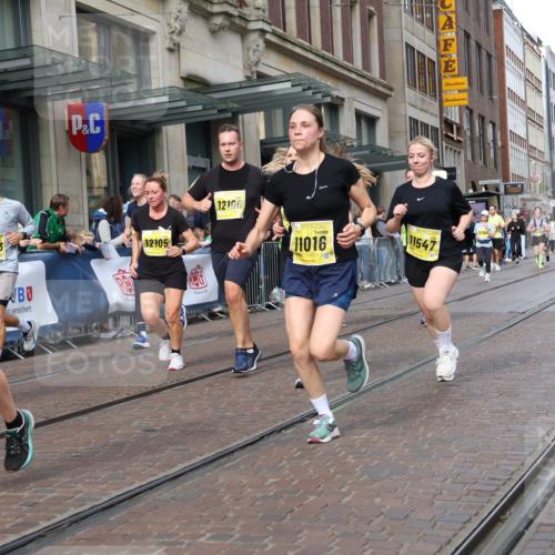 13.09.2026 - 21. swb-Marathon Bremen Strokosch-Dieckow http://msf.ph/oto/10324237 13.09.2026 11:00:13 Ziel 10144, 10263, 10272, 10275, 10306, 10369, 10677, 10801, 10810, 11045, 11126, 11129, 11162, 11180, 11547, 11556, 11623, 11687, 11708, 11769, 11838, 12018, 12105, 12106, 12291, 12394, 12430, 12530, 12531, 10175, 10691, 10758, 10810, 10867, 11016, 11071, 11158, 11159, 11160, 11250, 11259, 11427, 11445, 11453, 11524, 11525, 11528, 11547, 11587, 11588, 11589, 11623, 11637, 11879, 11904, 11907, 12123, 12190, 12238, 12239, 12274, 12352 meine-sportfotos.de